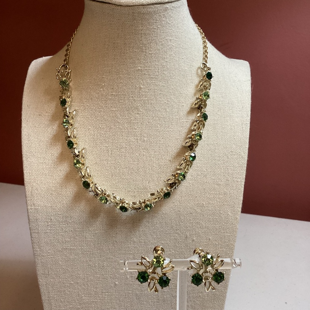 Gold Tone and Green Leaf Necklace and Earrings